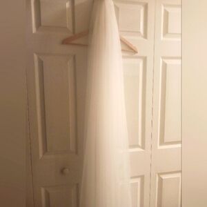 BRIDAL VEIL